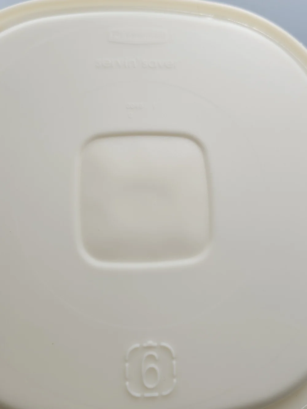 Rubbermaid vintage servin